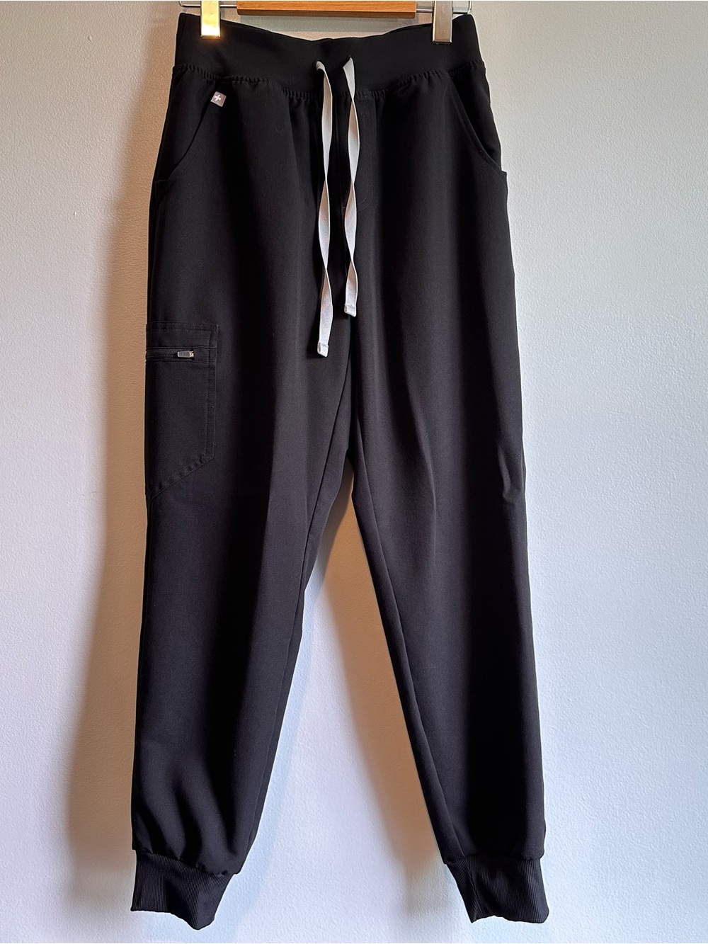 FIGS Zamora Jogger Scrub Pants/Black/XS Petite